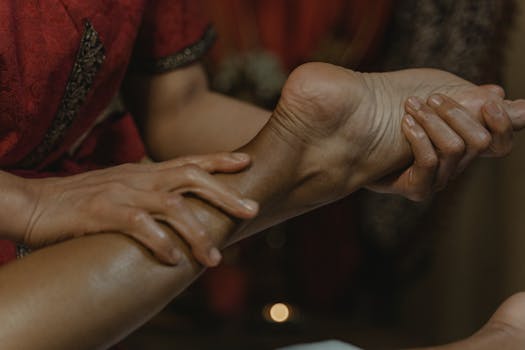 Reflexology: Unlocking Healing Through Hand & Foot Massage